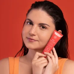 Bee Sun Safe Hydra Fresh Gel-Crema Facial SPF 50