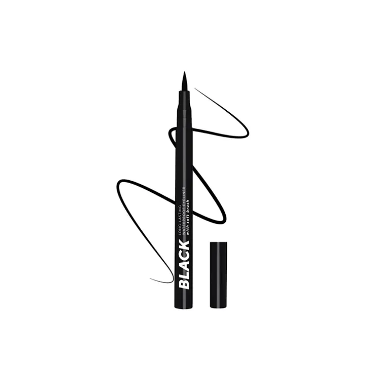 Black Eyeliner With Soft Brush