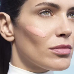 BLUE PEPTIDES UPLIFT SPF 30 CREMA DE DÍA REAFIRMANTE CON FOTOPROTECCIÓN