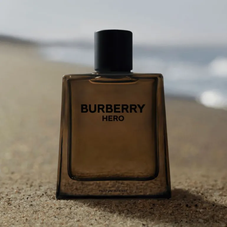 Burberry Hero Parfum Intense para Hombre