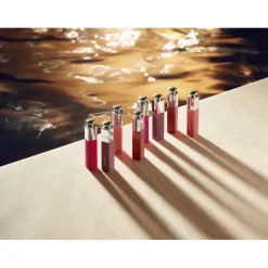 DIOR ADDICT LIP TINTTinte de labios que no transfiere - 94 % de ingredientes de origen natural