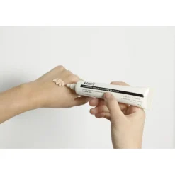 ILLUMINATING SUPPLE BLEMISH CREAM SPF40 40ML