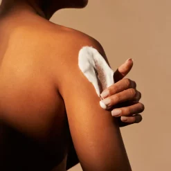 KARMA FOAMING SHOWER GEL