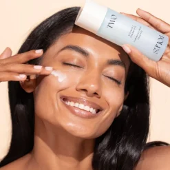 Luminous Milk Essence