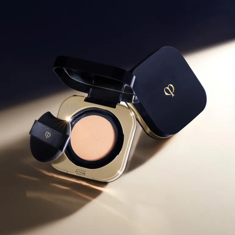 RADIANT CUSHION FDT NATURAL RECARGA