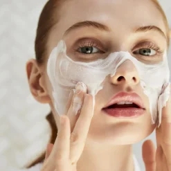 SALEABLE SOFTENING CLEANSING FOAM 125 ML