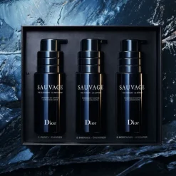 SAUVAGE KIT RITUAL DE TRATAMIENTOLimpiador, loción y sérum con el poder del cactus
