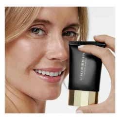 UNICSUN+ DARK SPOT CONTROL SUNCARE & TREATMENT TINTED CREAM